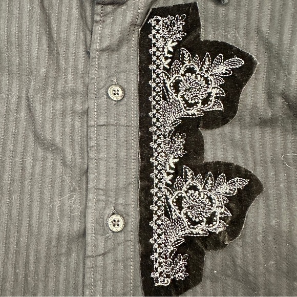 English Laundry Black Embroidered Gothic Winged Crest Dress Shirt | Size Small - Picture 13 of 16